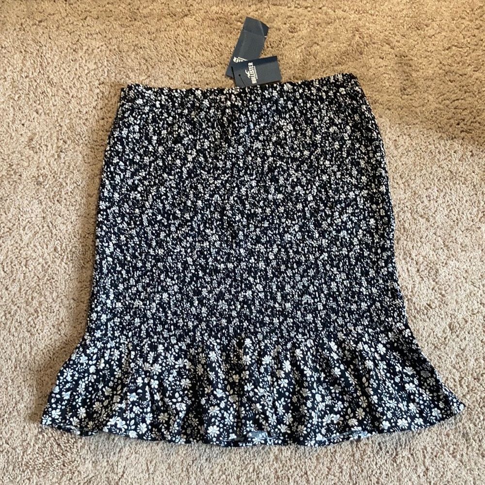 Hollister Smocked Skirt in black